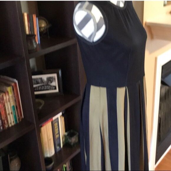 Lily by Firmiana Dress Size Small Black & Gold - Picture 5 of 10